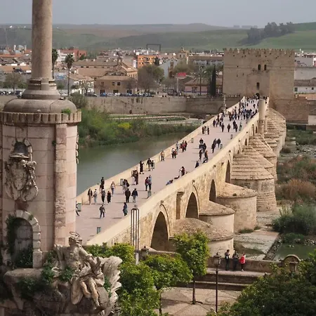 Centro Azahar Ii * Kordoba